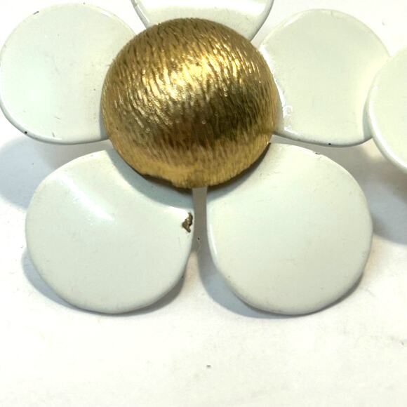 Vintage 1960's Sarah Coventry Daisy Brooch Earrings Set - Picture 4 of 9